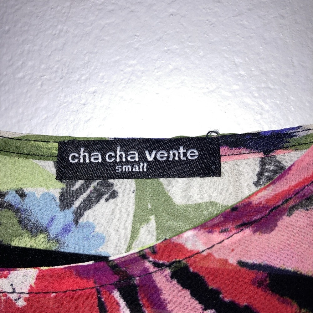 Cha Cha Vente Small Bright Floral Butterfly Sleeve Sheer Top - Picture 3 of 9